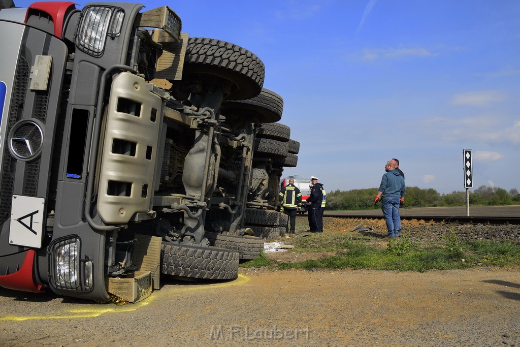 Schwerer VU LKW Zug Bergheim Kenten Koelnerstr P229.JPG - Miklos Laubert